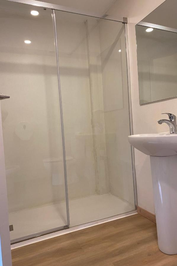 Aparthotel Montcada מראה חיצוני תמונה