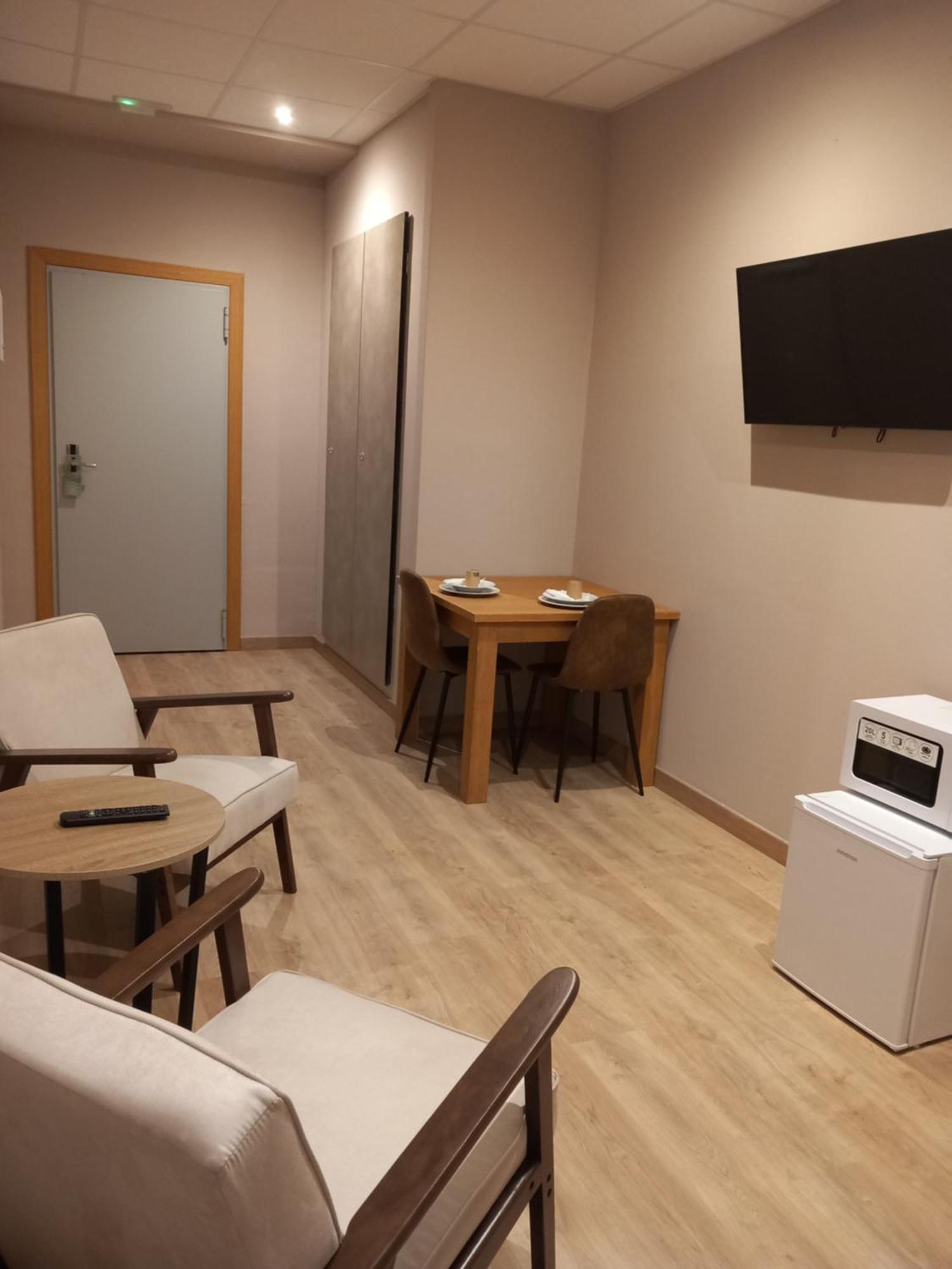 Aparthotel Montcada מראה חיצוני תמונה