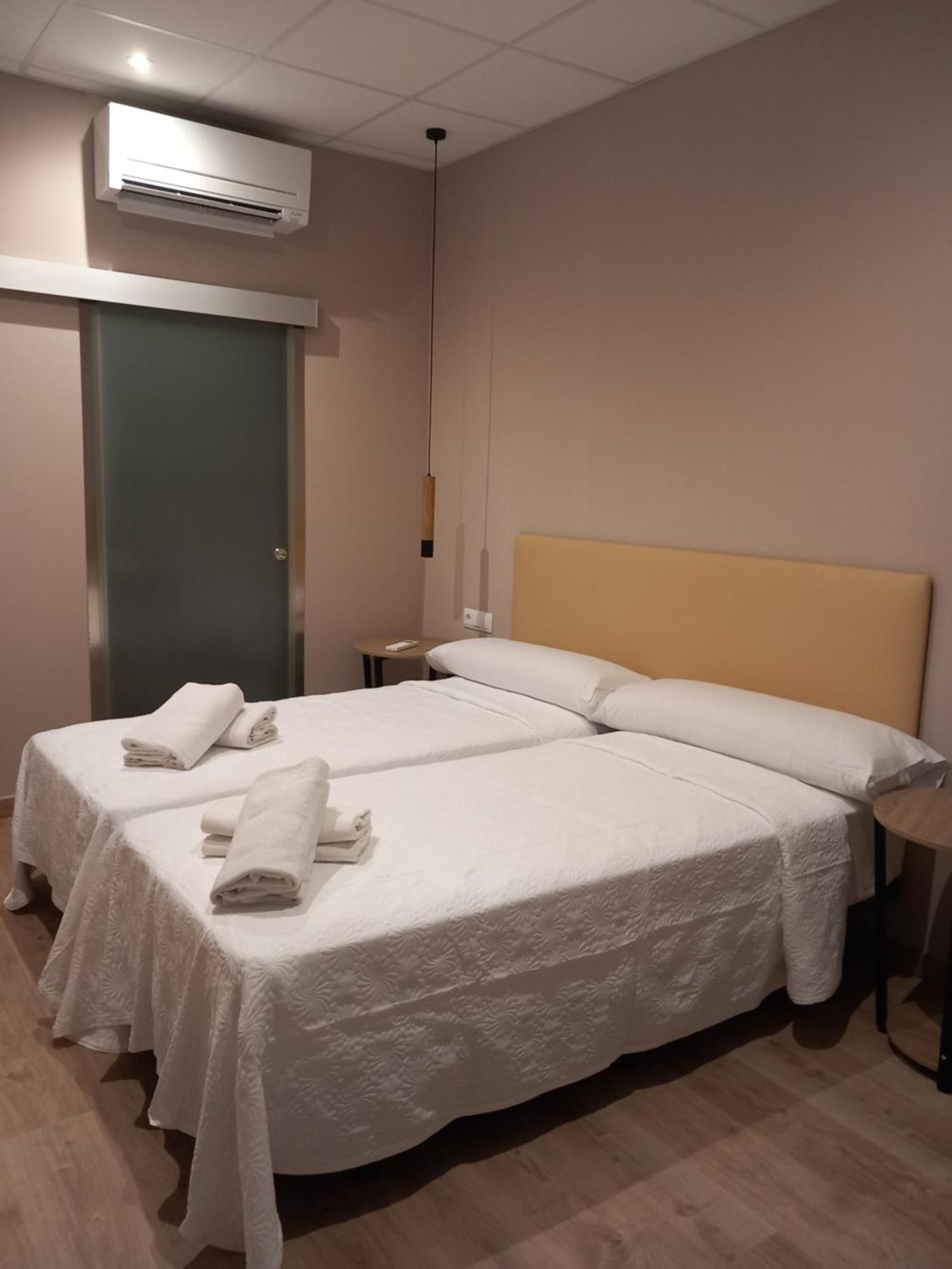 Aparthotel Montcada מראה חיצוני תמונה