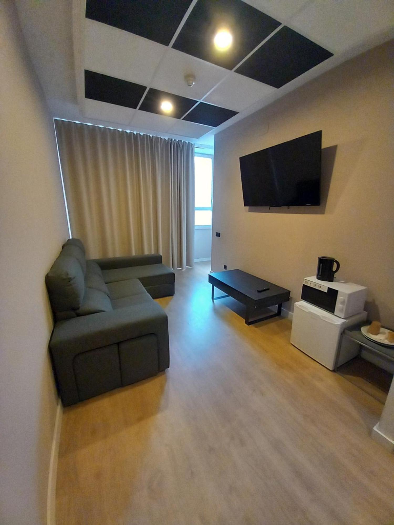 Aparthotel Montcada מראה חיצוני תמונה