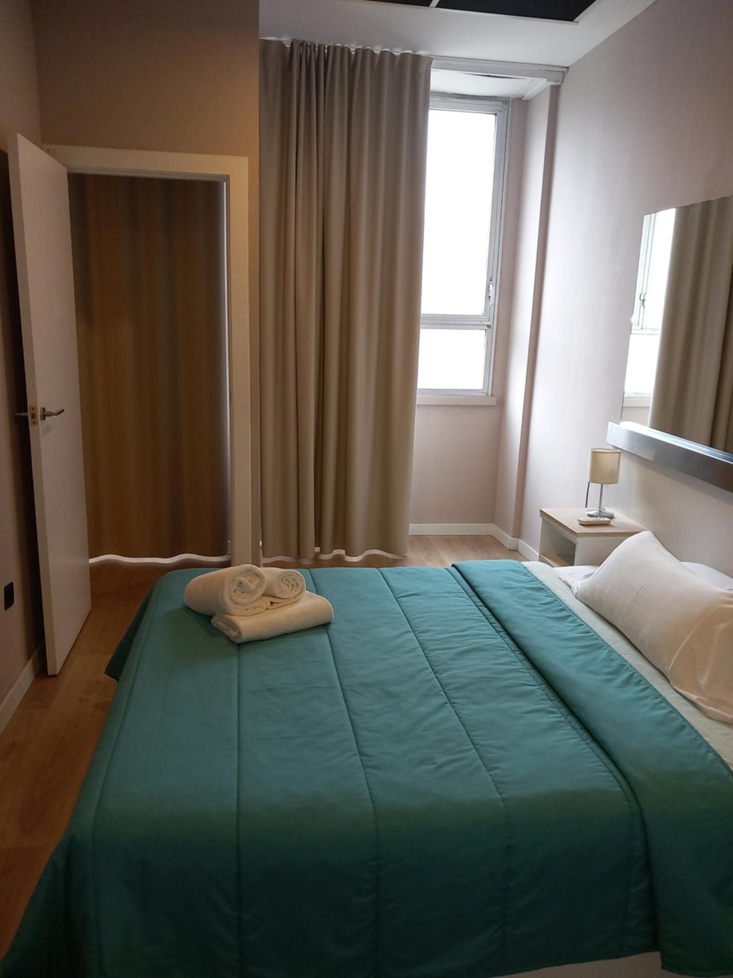 Aparthotel Montcada מראה חיצוני תמונה