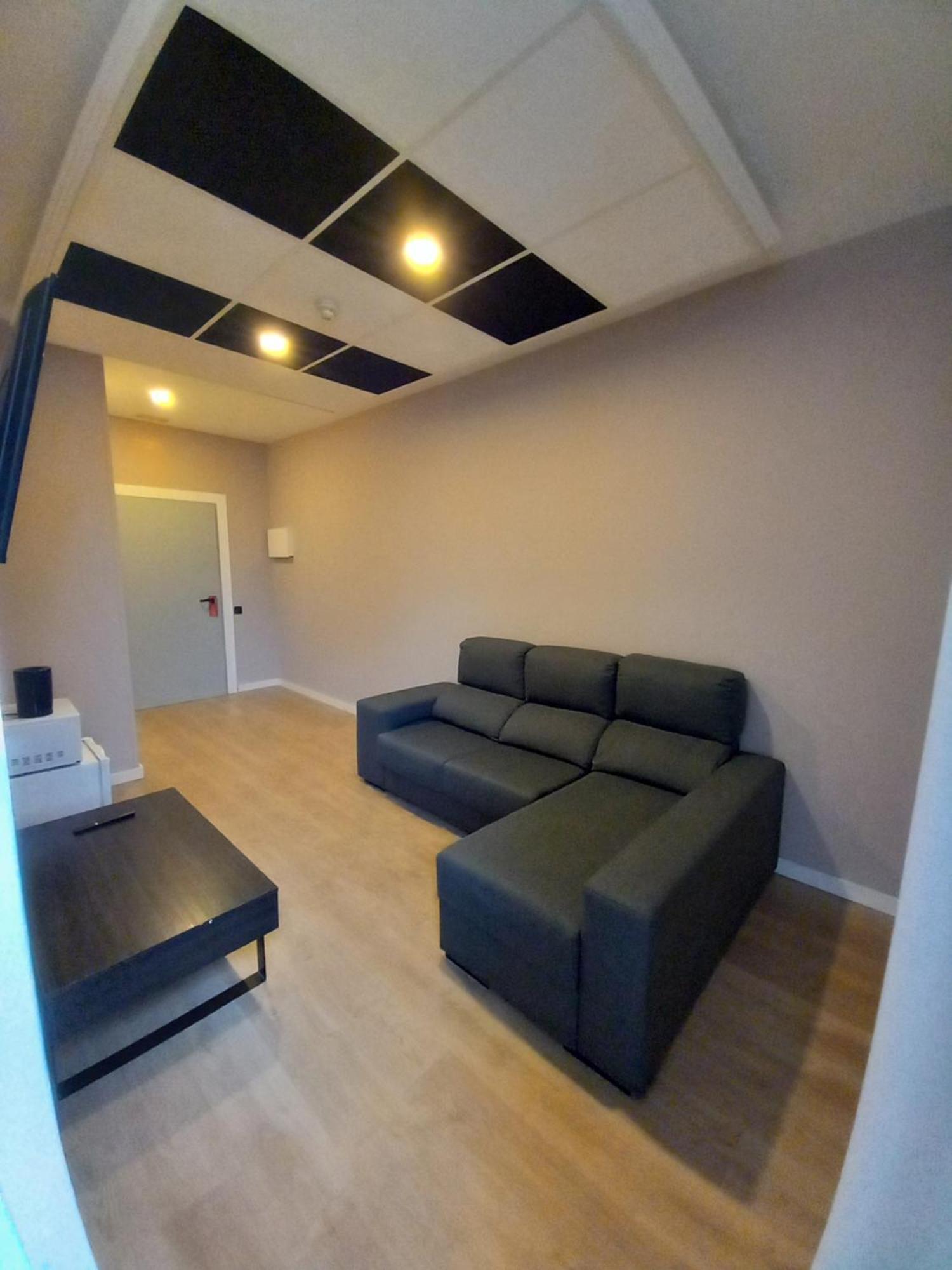 Aparthotel Montcada מראה חיצוני תמונה